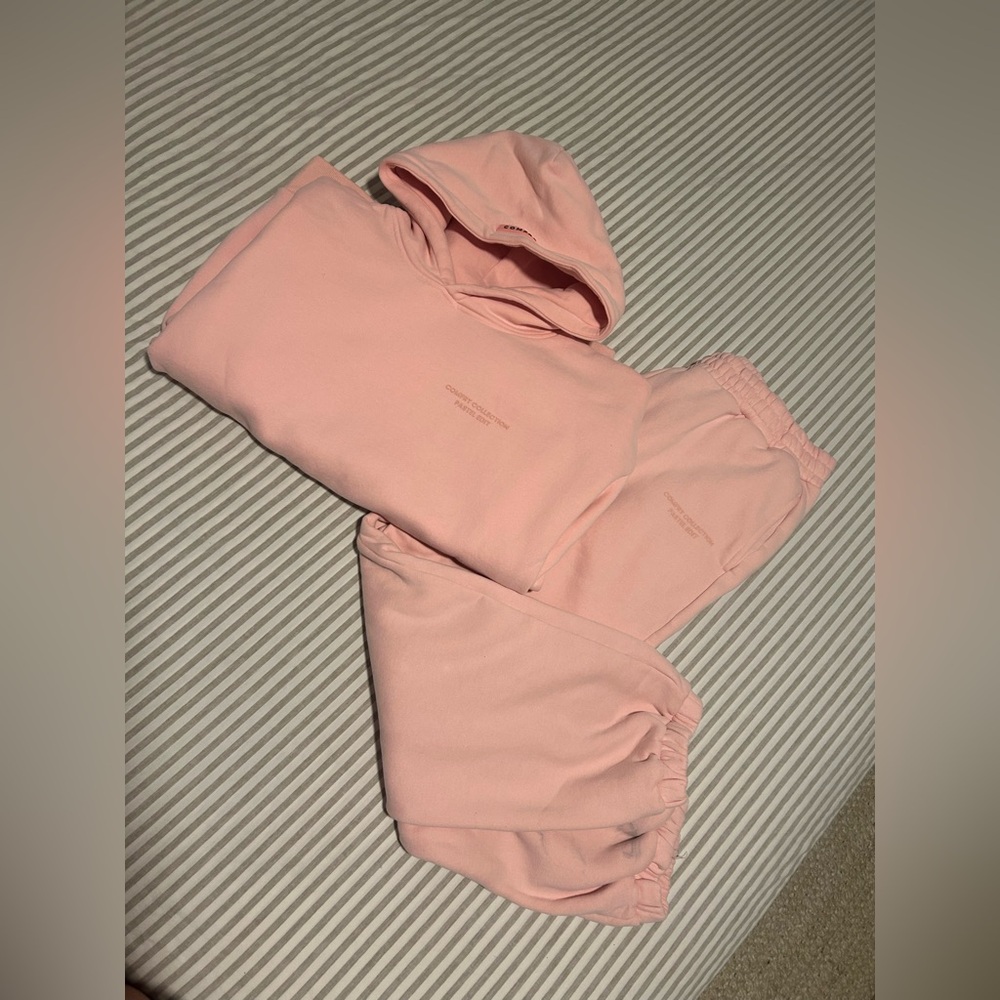 Comfrt Pink Hoodie and Jogger Sweats